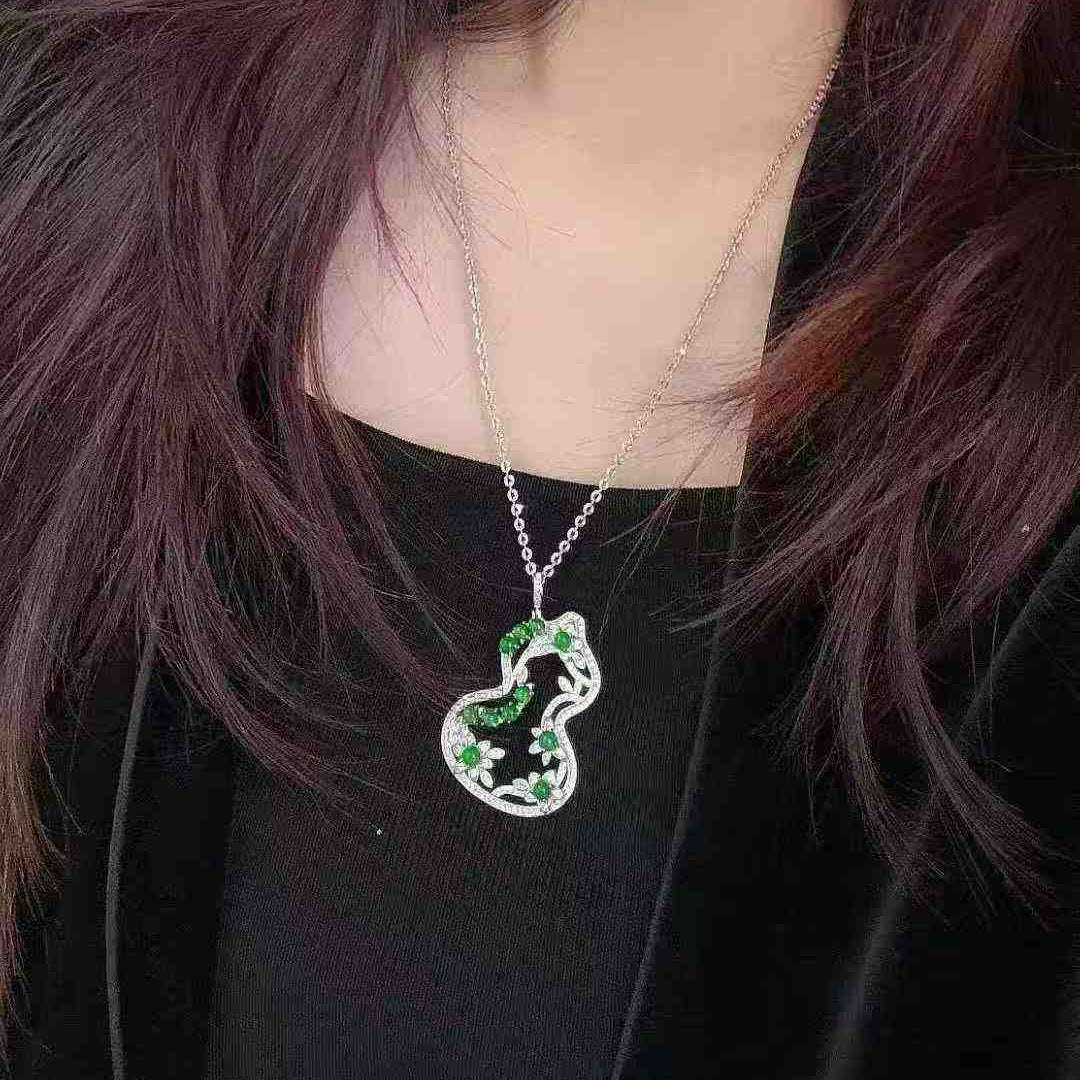 Natural Jadeite Gourd Necklace