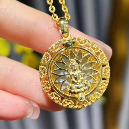 A级翡翠心形镜吊坠