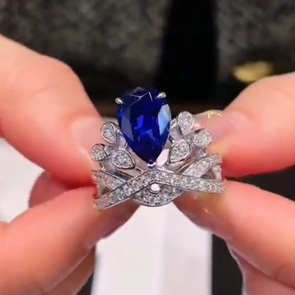 实验室培育皇家蓝宝石戒指