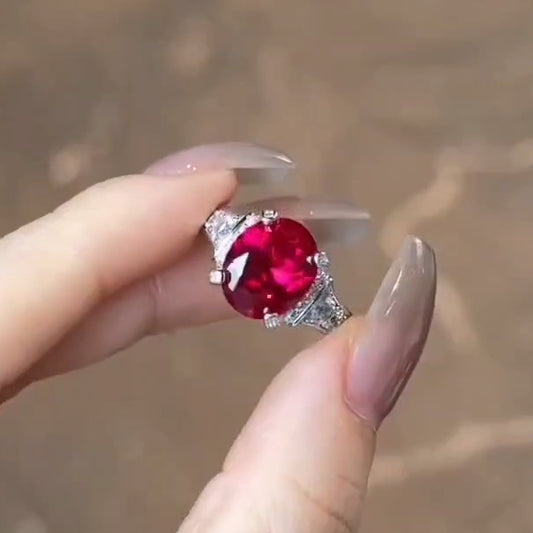实验室培育红宝石戒指