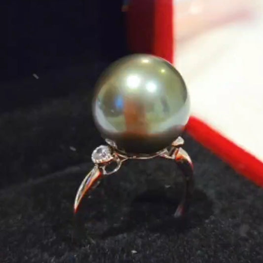 Tahitian Black Pearl & Diamond Ring in 18K White Gold