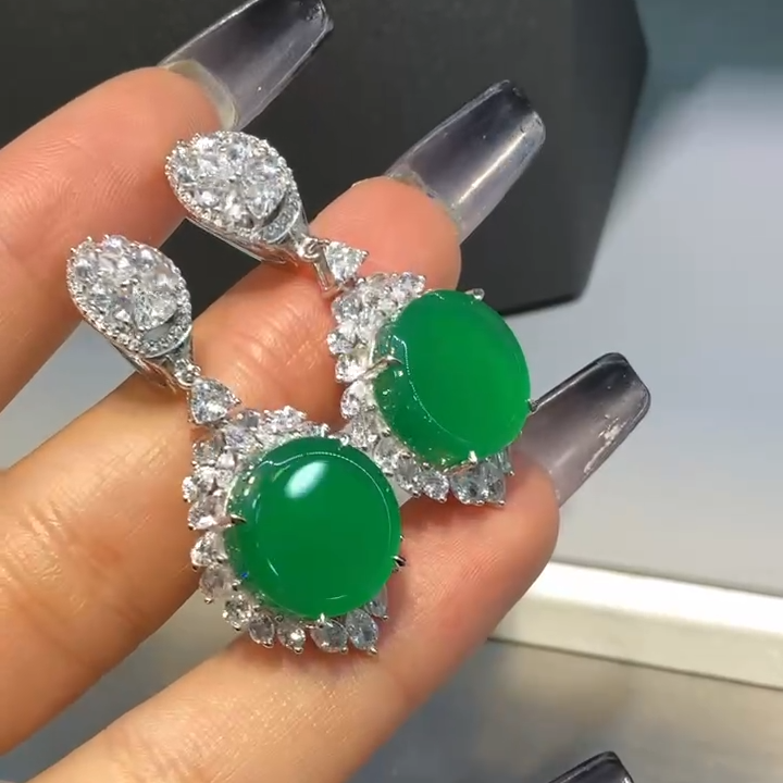 帝王绿玉髓护心吊坠耳环套装