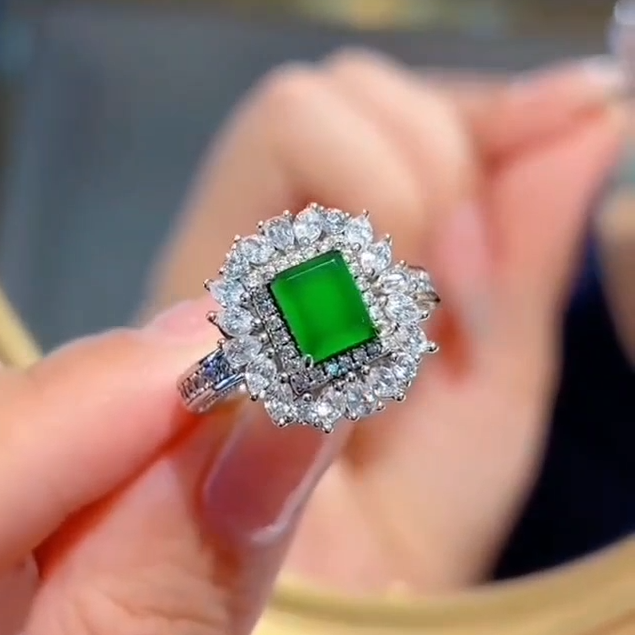 A级翡翠吊坠戒指