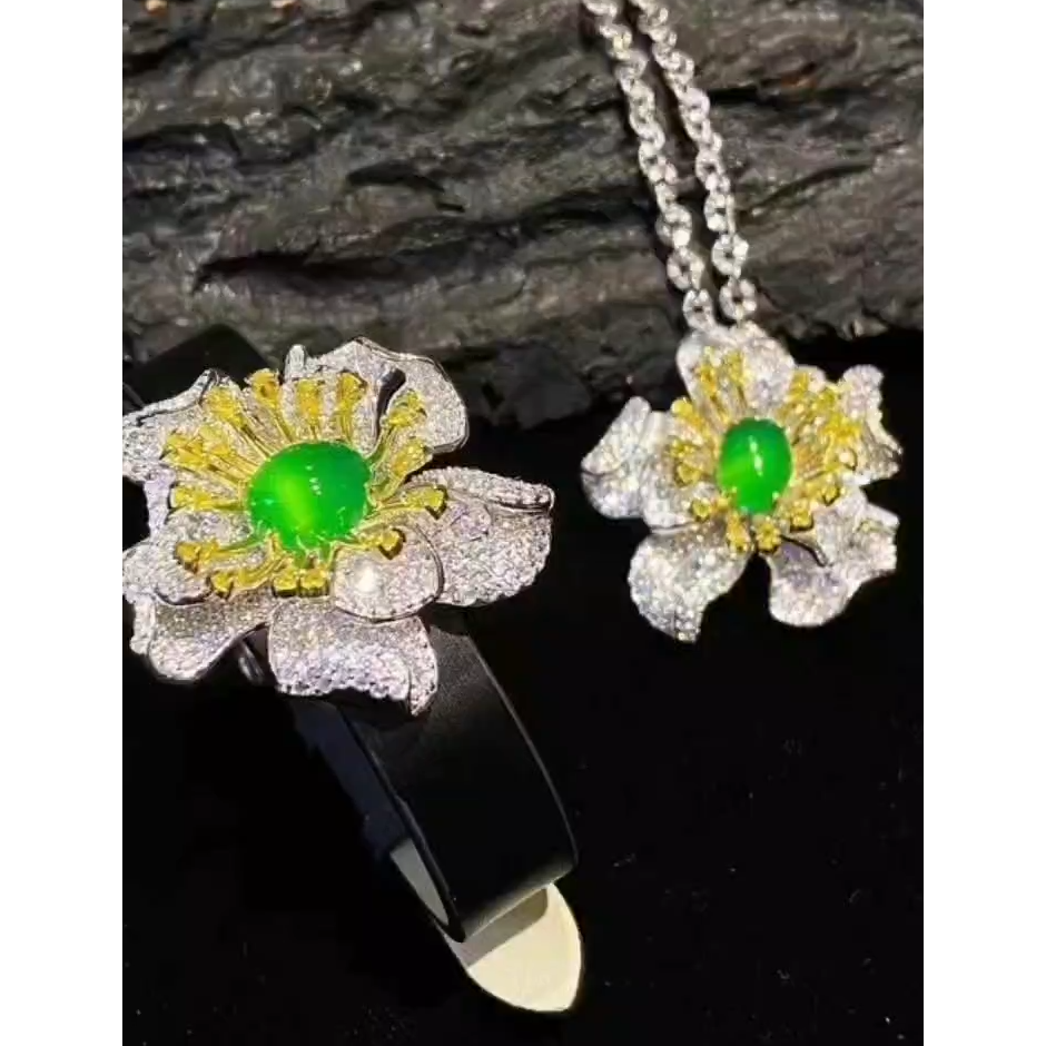 繁花盛开与丰饶艺术吊坠和手链套装