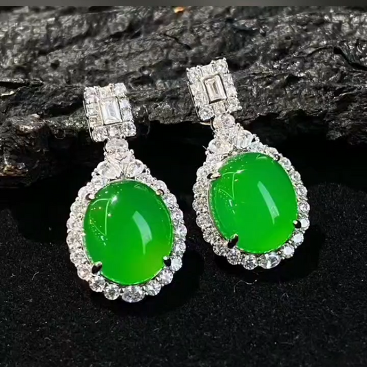 帝王绿玉髓椭圆形耳环