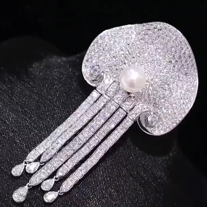 古董水母流苏胸针