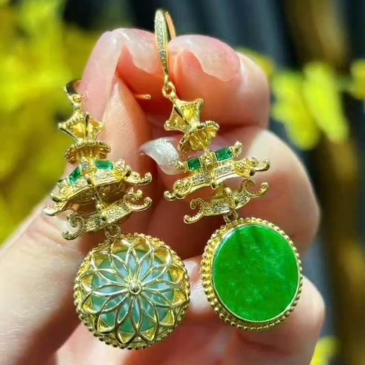 A级翡翠宝塔耳环