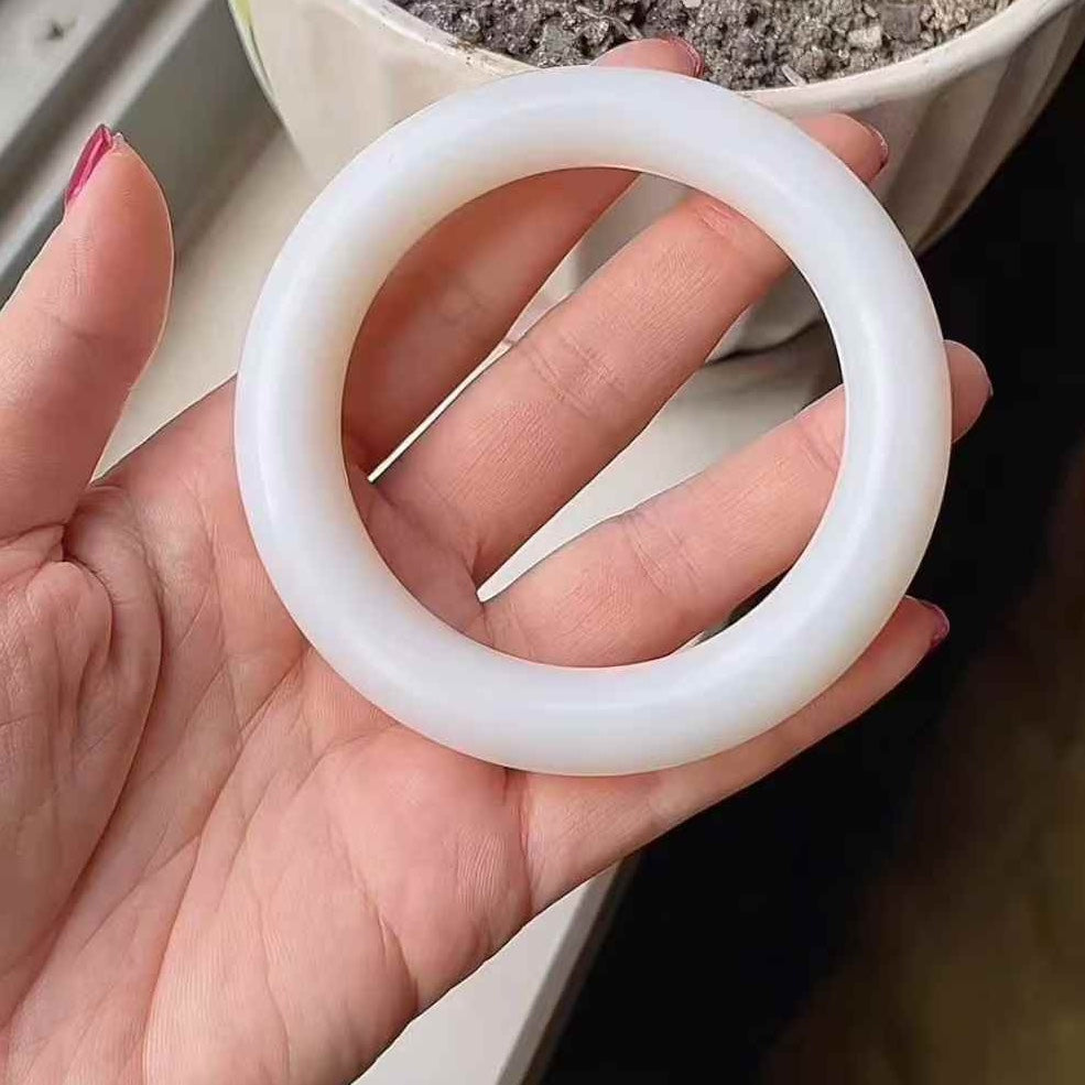 Golden Silk Jade Bangle