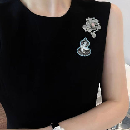 Rose-Shaped Pearl Brooch