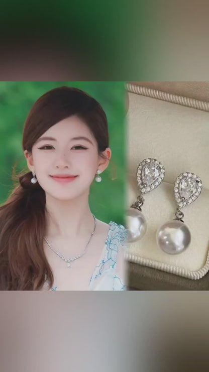 Aurora Edison 珍珠耳钉