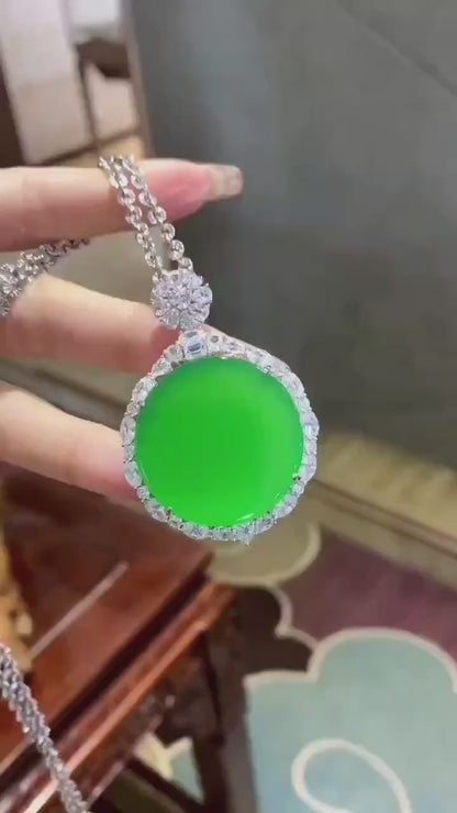 帝王绿玉髓护心吊坠耳环套装